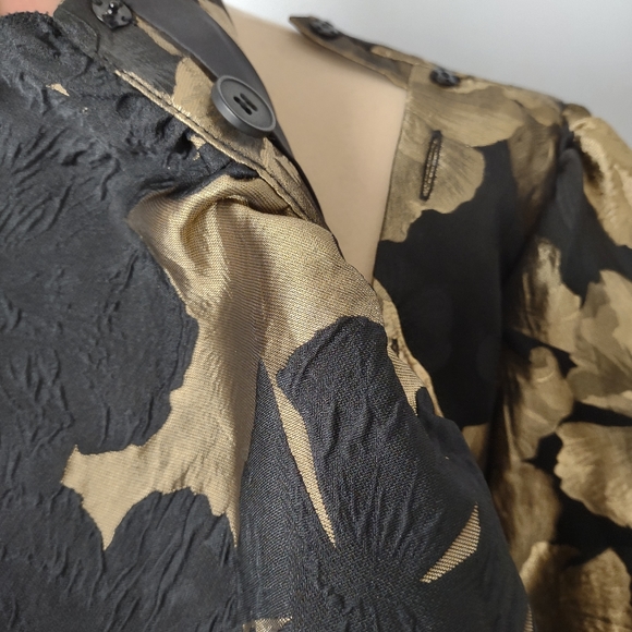 COPY - NWT Ashro 2pc Black and Gold Skirt Set Size 16 - Picture 11 of 16